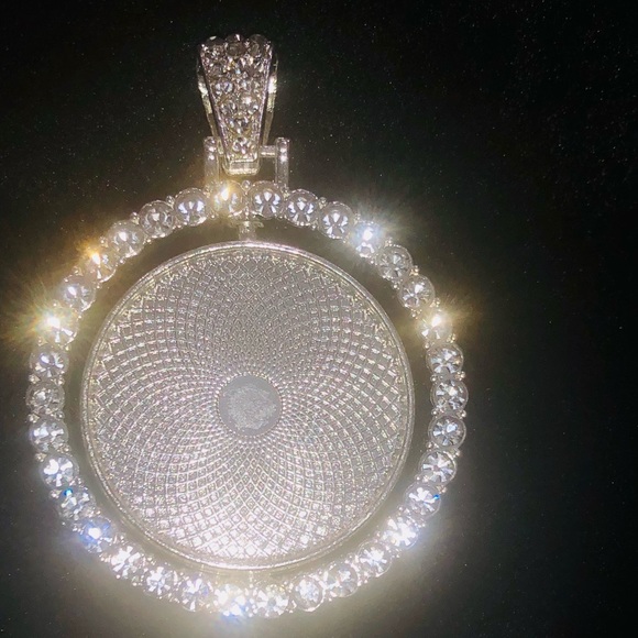 Rotating Memory pendant charm best gift for birthday Valentine’s anniversary Wow - Picture 4 of 14